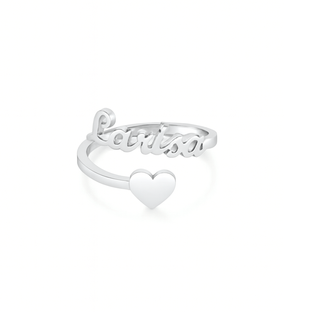 Anello a forma di cuore: personalizzato e significativo